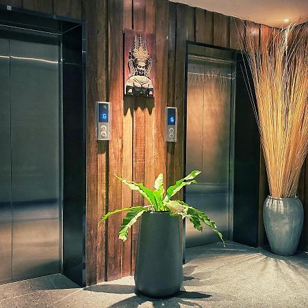 Yunfan Hotel Phnom Penh Exterior foto