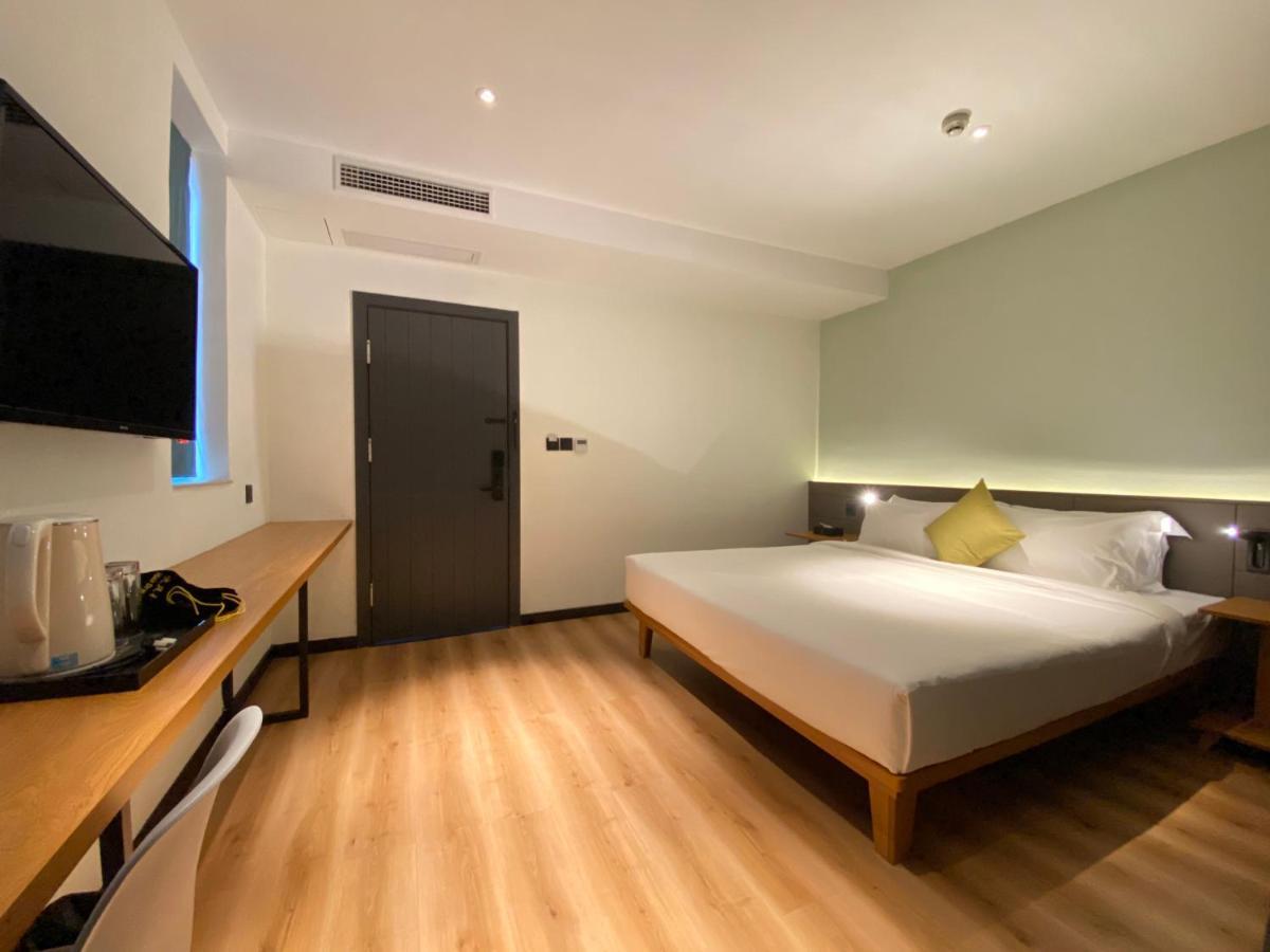 Yunfan Hotel Phnom Penh Exterior foto